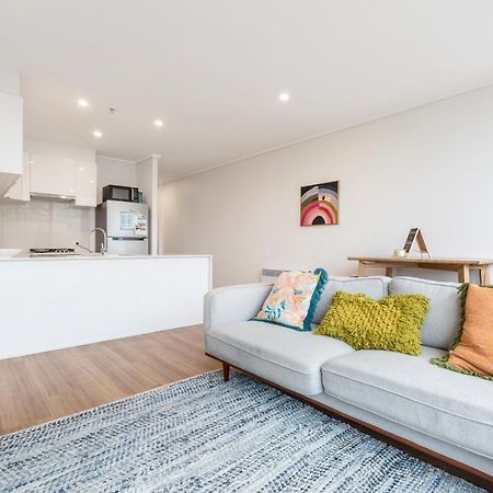 ☆Of Southbank☆Light Filled Apartment☆Huge Private Terrace With City Views☆Parking☆Pool☆Gym☆Wifi Melbourne Luaran gambar