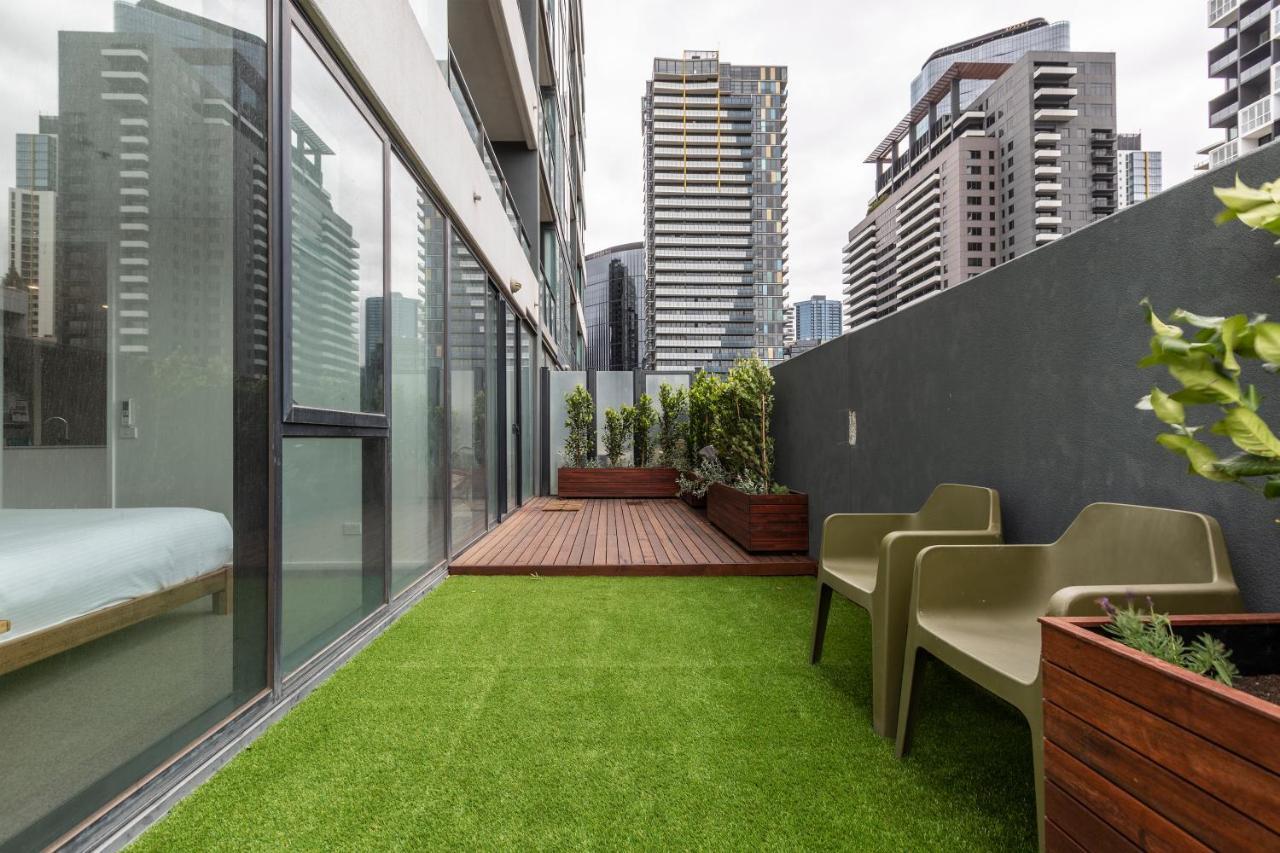 ☆Of Southbank☆Light Filled Apartment☆Huge Private Terrace With City Views☆Parking☆Pool☆Gym☆Wifi Melbourne Luaran gambar