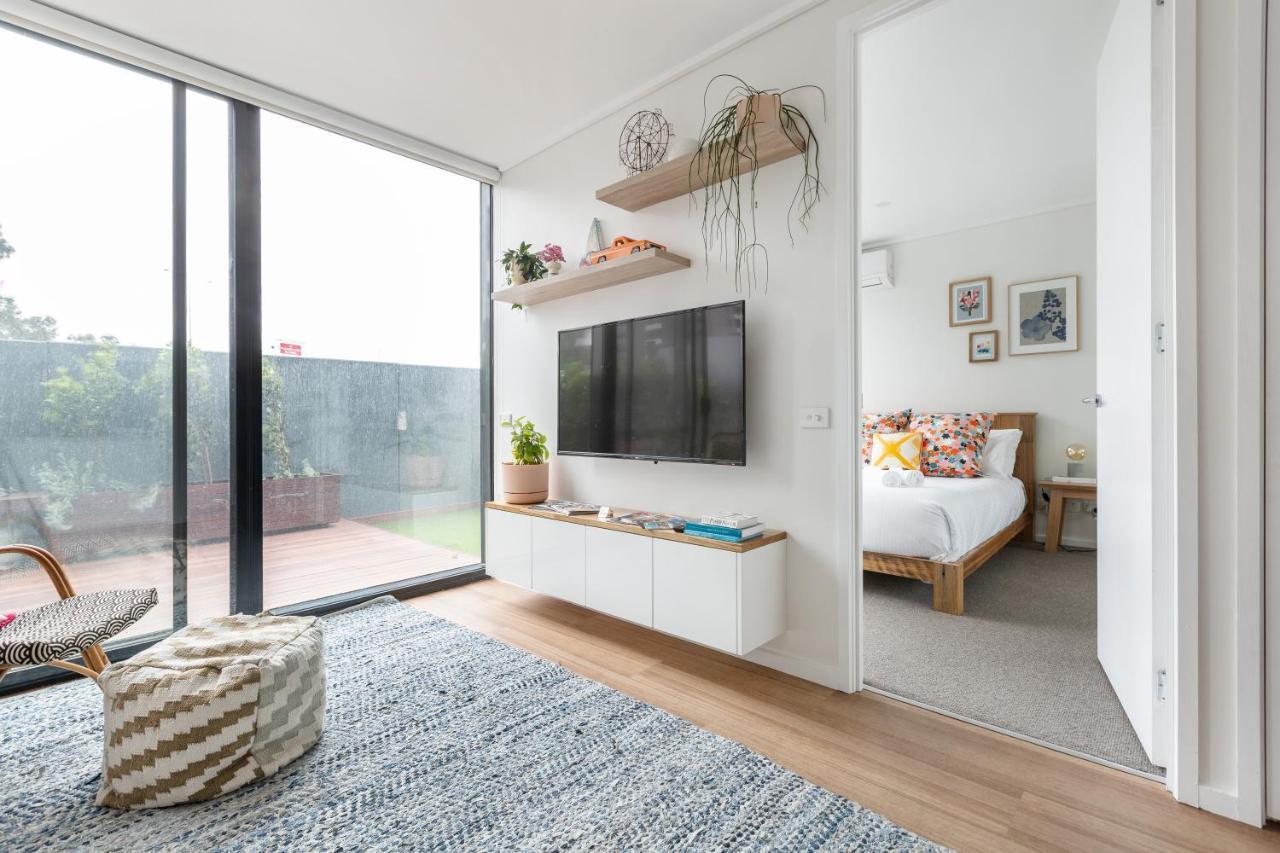 ☆Of Southbank☆Light Filled Apartment☆Huge Private Terrace With City Views☆Parking☆Pool☆Gym☆Wifi Melbourne Luaran gambar
