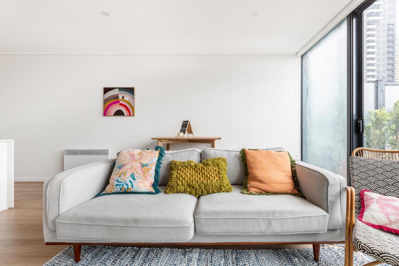 ☆Of Southbank☆Light Filled Apartment☆Huge Private Terrace With City Views☆Parking☆Pool☆Gym☆Wifi Melbourne Luaran gambar