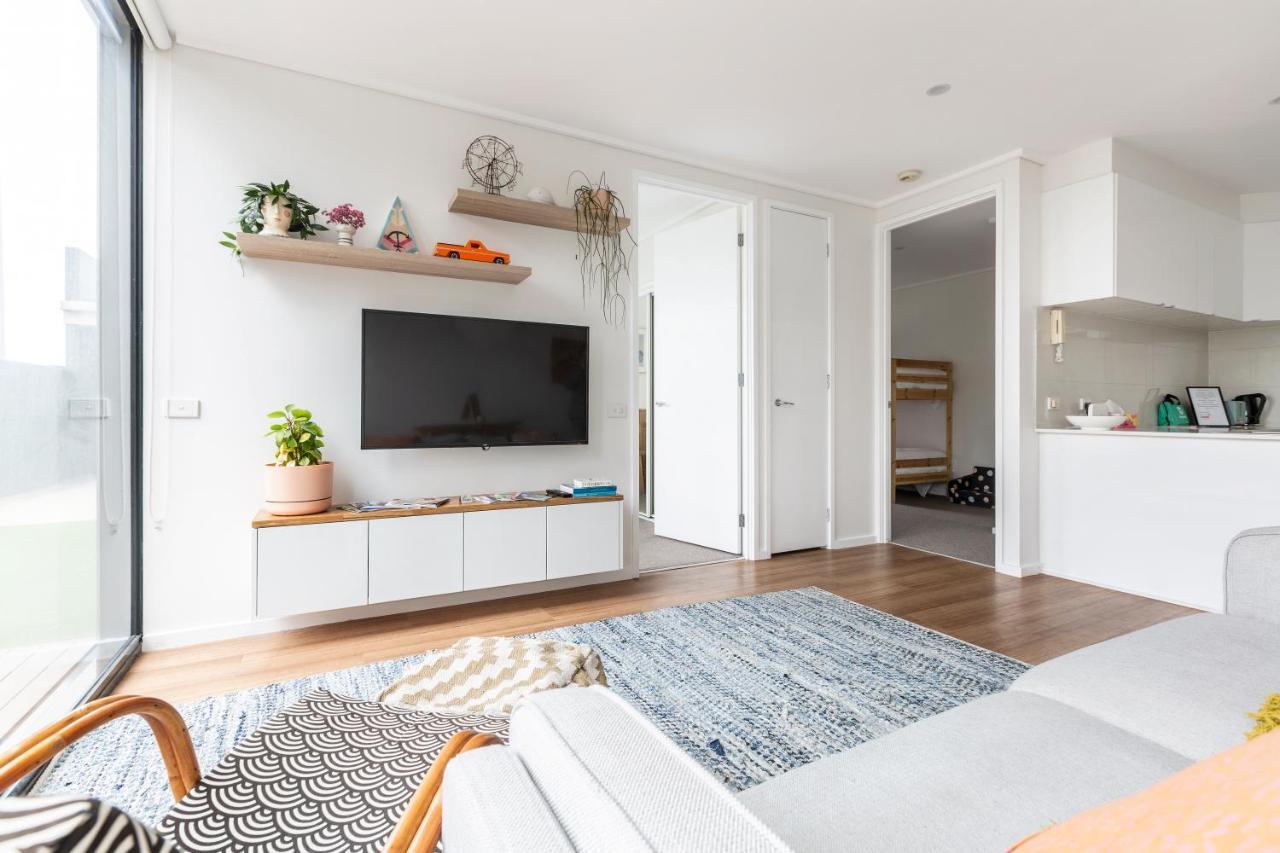 ☆Of Southbank☆Light Filled Apartment☆Huge Private Terrace With City Views☆Parking☆Pool☆Gym☆Wifi Melbourne Luaran gambar