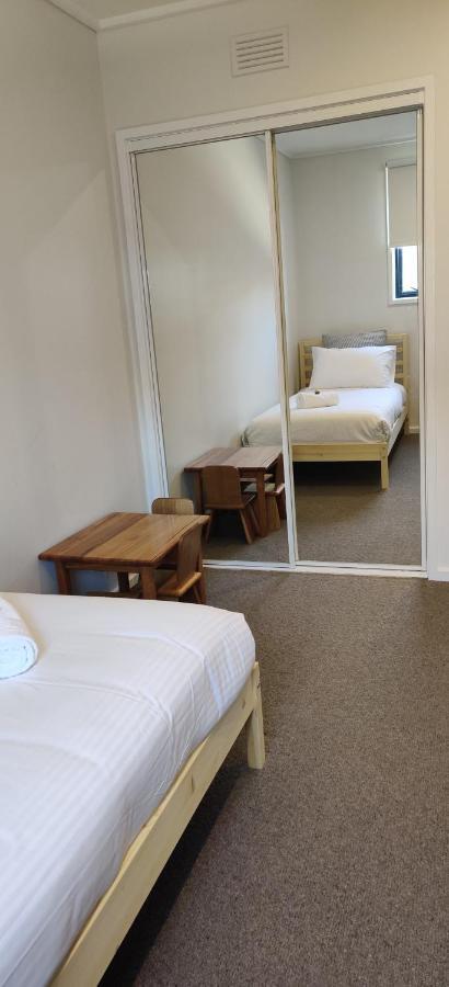 ☆Of Southbank☆Light Filled Apartment☆Huge Private Terrace With City Views☆Parking☆Pool☆Gym☆Wifi Melbourne Luaran gambar